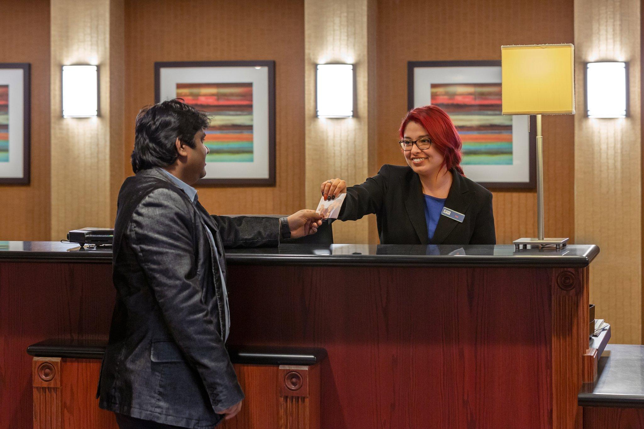 Holiday Inn Express Chicago-Downers Grove By Ihg Exteriör bild