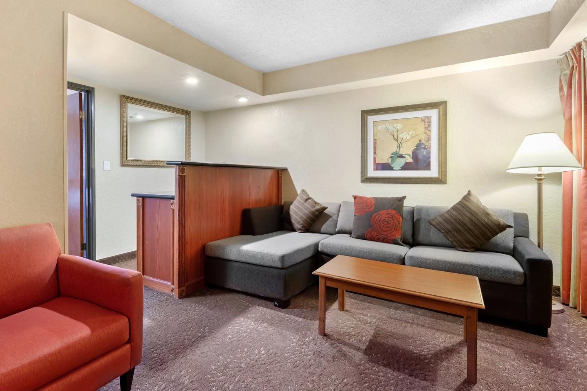 Holiday Inn Express Chicago-Downers Grove By Ihg Exteriör bild