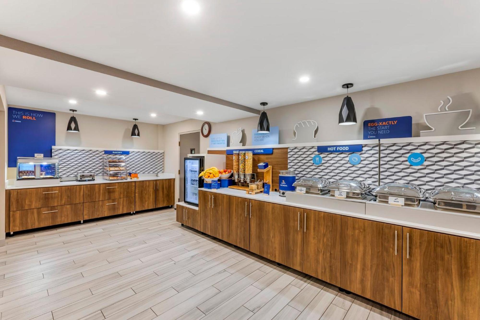 Holiday Inn Express Chicago-Downers Grove By Ihg Exteriör bild