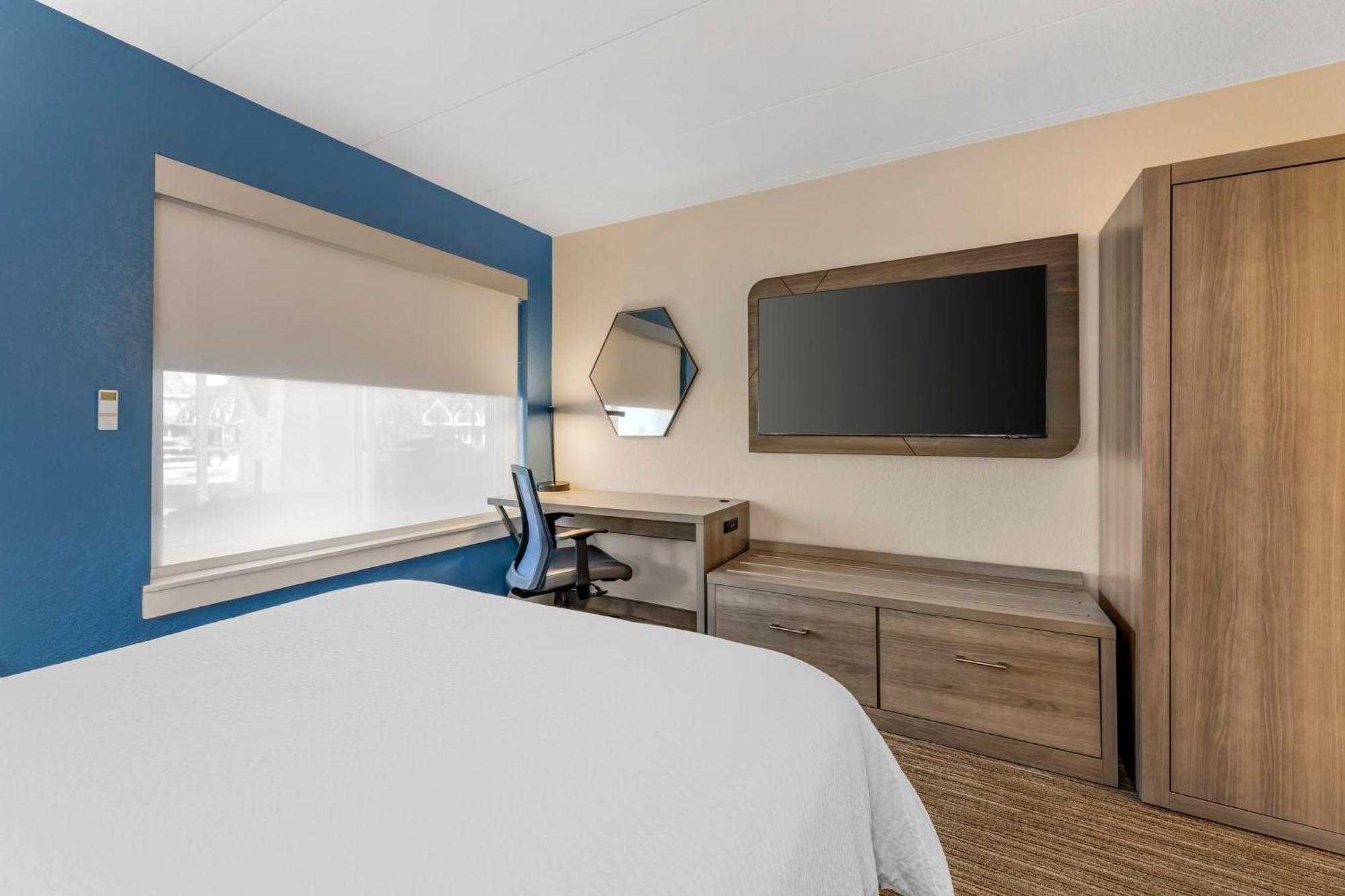 Holiday Inn Express Chicago-Downers Grove By Ihg Exteriör bild