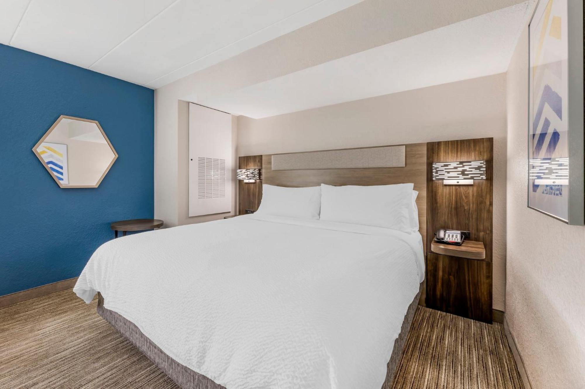 Holiday Inn Express Chicago-Downers Grove By Ihg Exteriör bild